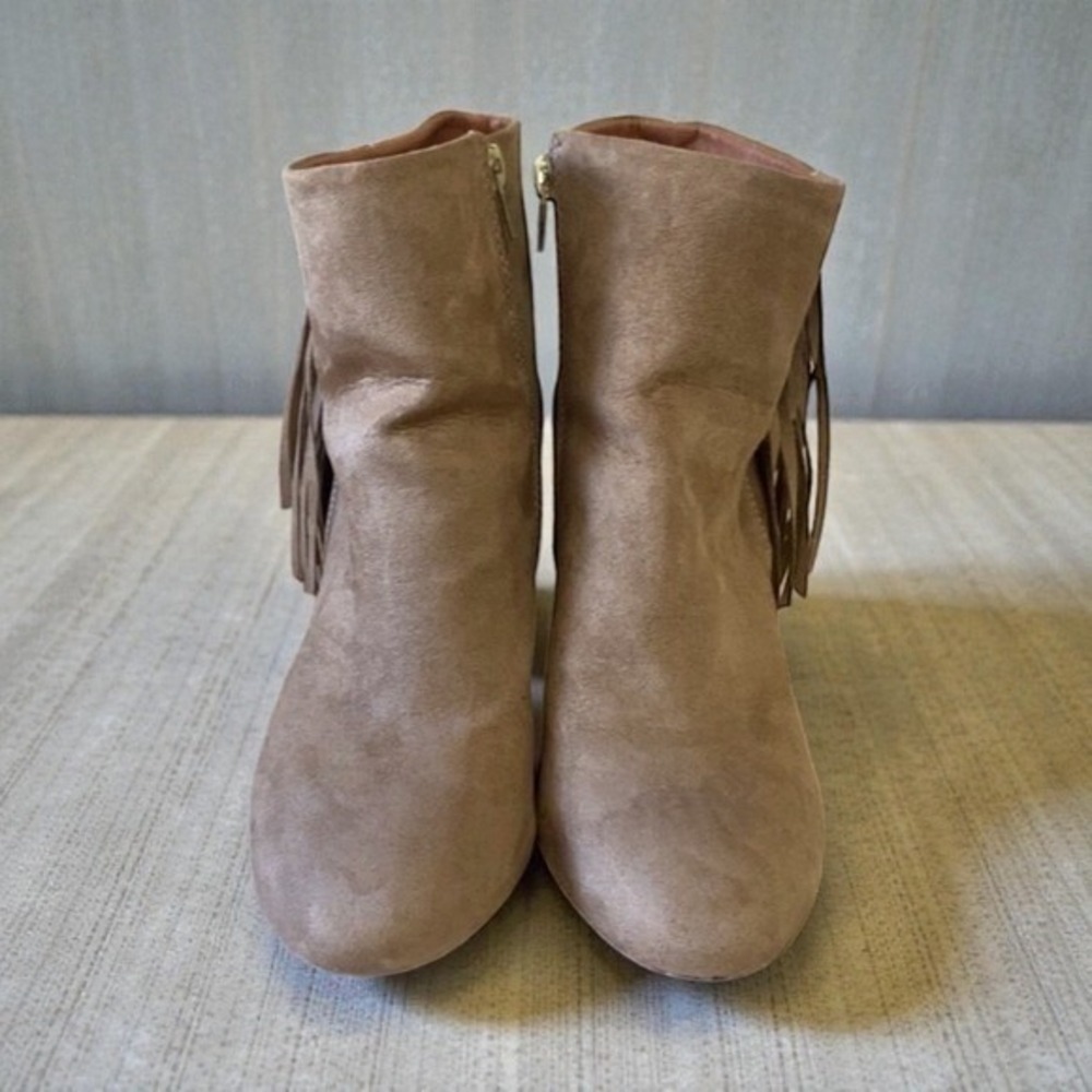Nine West Fringe Ankle Bootie Classic Camel Faux Suede Block Heel Womens 7